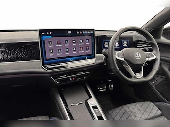 Used Volkswagen Passat 2025 for sale - 77820276: Photo