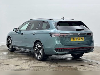 Used Volkswagen Passat 2025 for sale - 77820276: Photo