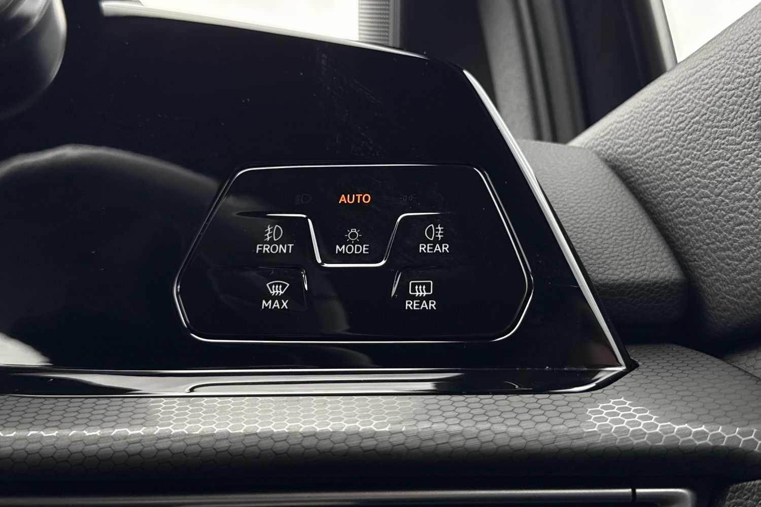 Used Volkswagen Golf 2022 for sale - 77571074: Photo 35