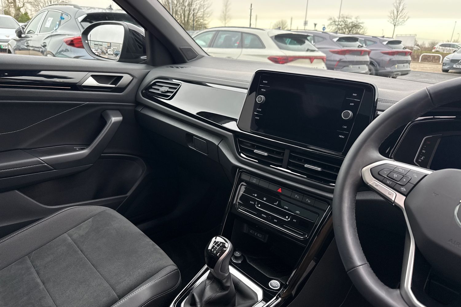 Used Volkswagen T-Roc 2025 for sale - 77220053: Photo 19