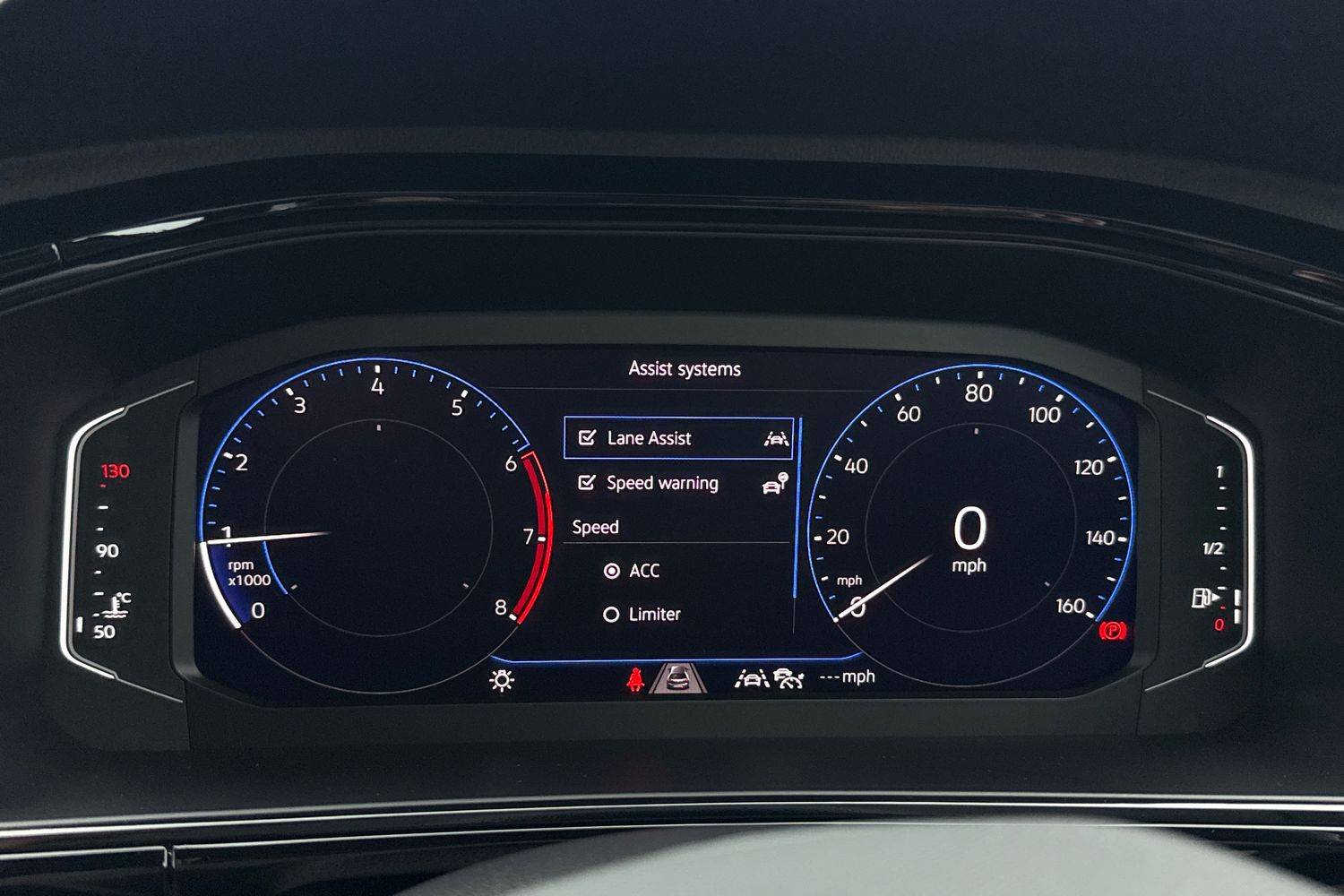 Used Volkswagen T-Roc 2025 for sale - 77220053: Photo 35