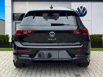 Used Volkswagen Golf 2025 for sale - 75250525: Photo