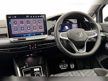 Used Volkswagen Golf 2025 for sale - 78826831: Photo