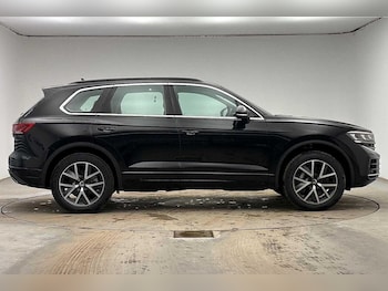 Used Volkswagen Touareg 2026 for sale - 78981080: Photo