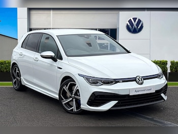Used Volkswagen Golf 2023 for sale - 76257000: Photo