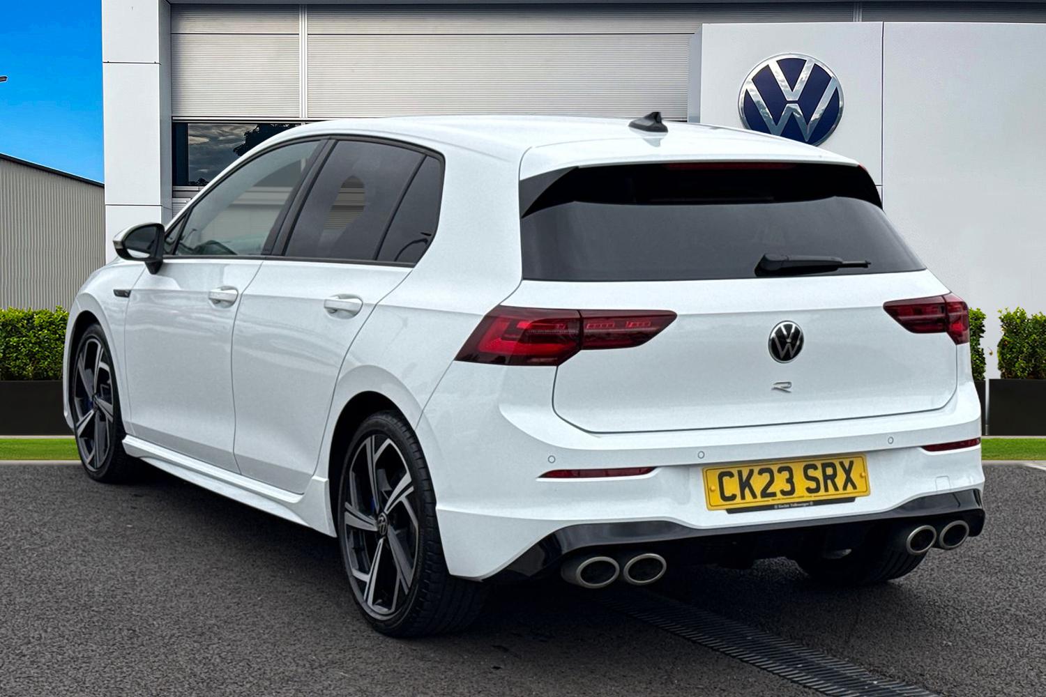 Used Volkswagen Golf 2023 for sale - 76257000: Photo 2