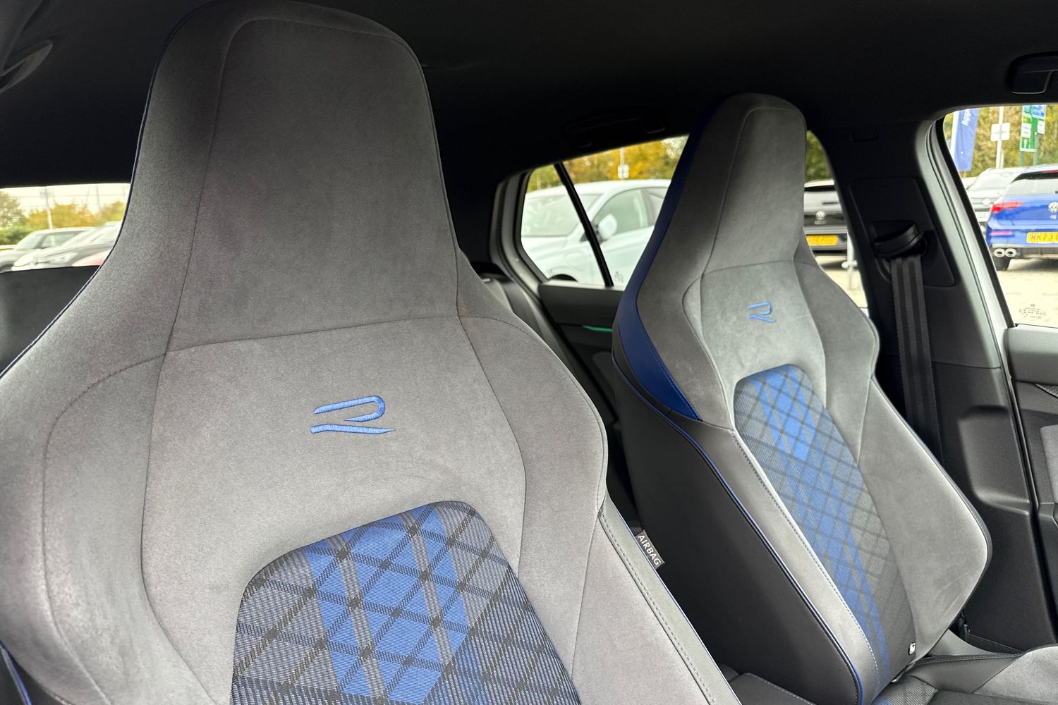 Used Volkswagen Golf 2023 for sale - 76257000: Photo 24