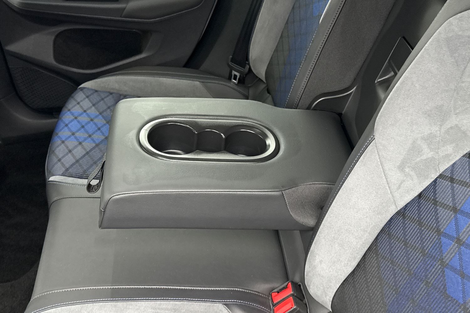 Used Volkswagen Golf 2023 for sale - 76257000: Photo 32