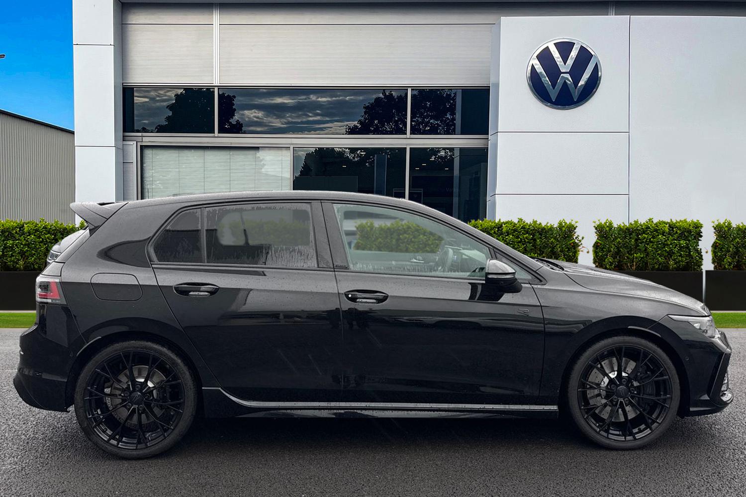 Used Volkswagen Golf 2025 for sale - 77334230: Photo 3