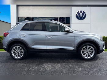 Used Volkswagen T-Roc 2025 for sale - 79514840: Photo