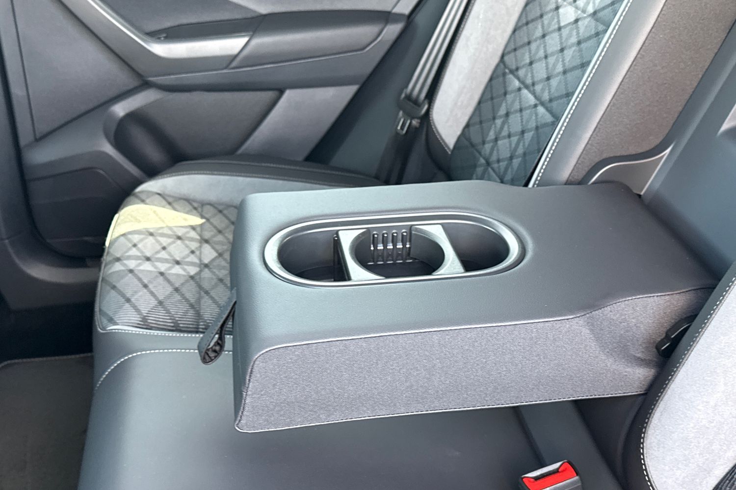 Used Volkswagen T-Roc 2025 for sale - 78168551: Photo 27