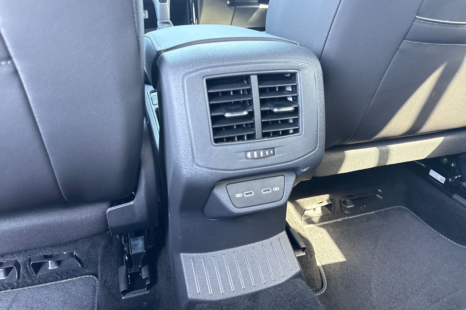 Used Volkswagen T-Roc 2025 for sale - 78168551: Photo 28