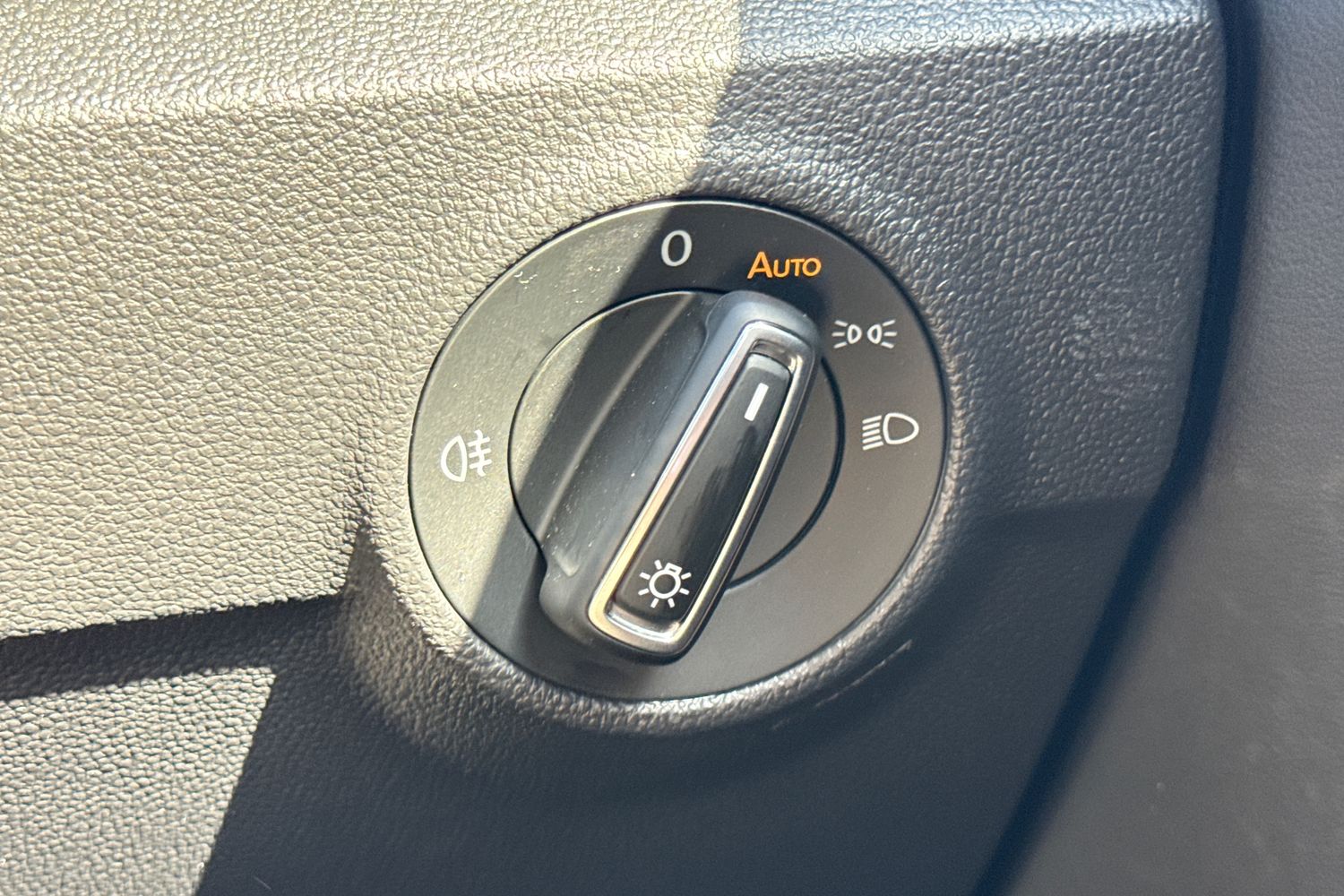 Used Volkswagen T-Roc 2025 for sale - 78168551: Photo 35