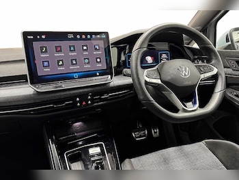 Used Volkswagen Golf 2025 for sale - 76617154: Photo