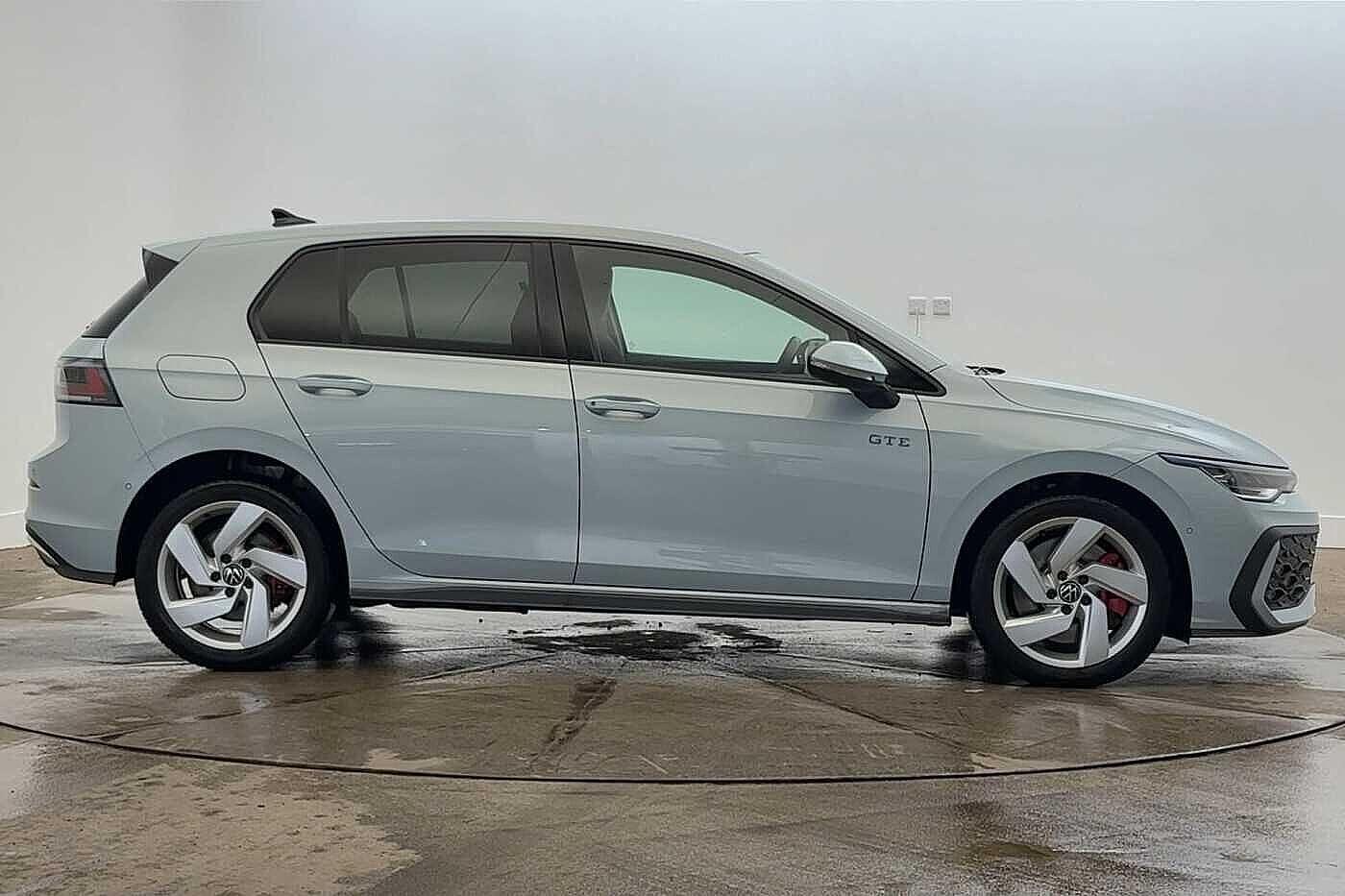 Used Volkswagen Golf 2025 for sale - 76617154: Photo 4