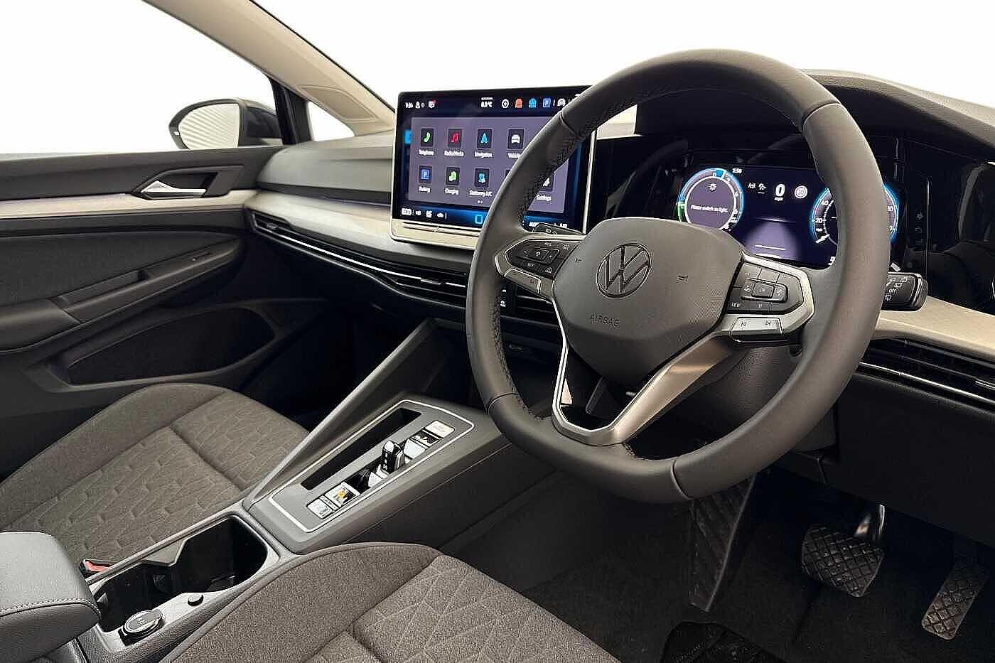 Used Volkswagen Golf 2025 for sale - 77287167: Photo 6