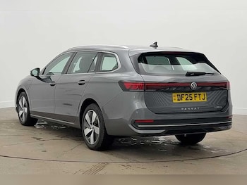 Used Volkswagen Passat 2025 for sale - 77152471: Photo