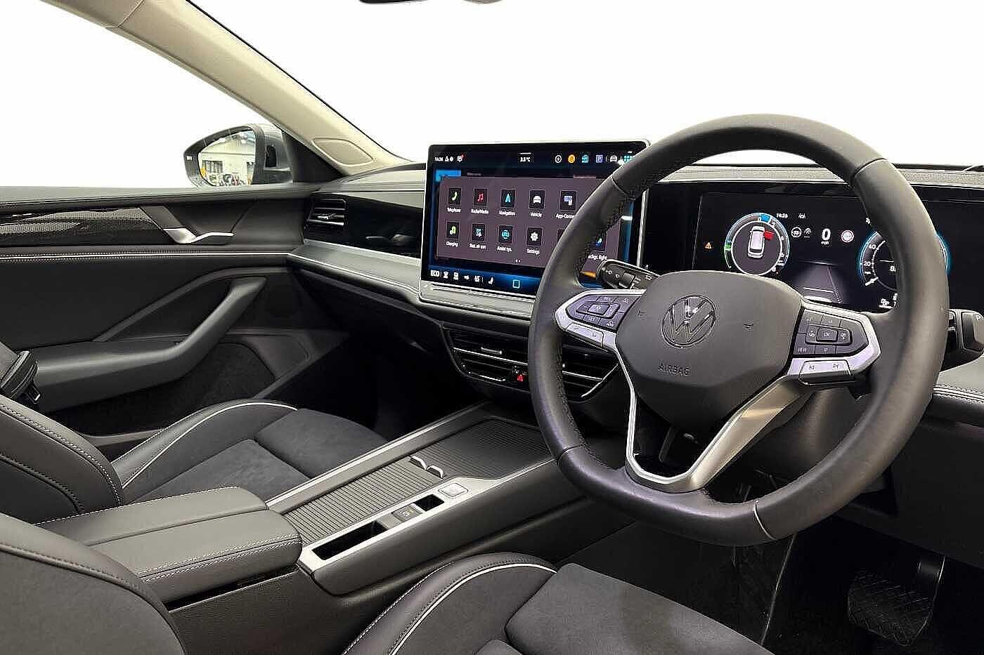 Used Volkswagen Passat 2025 for sale - 77152471: Photo 6