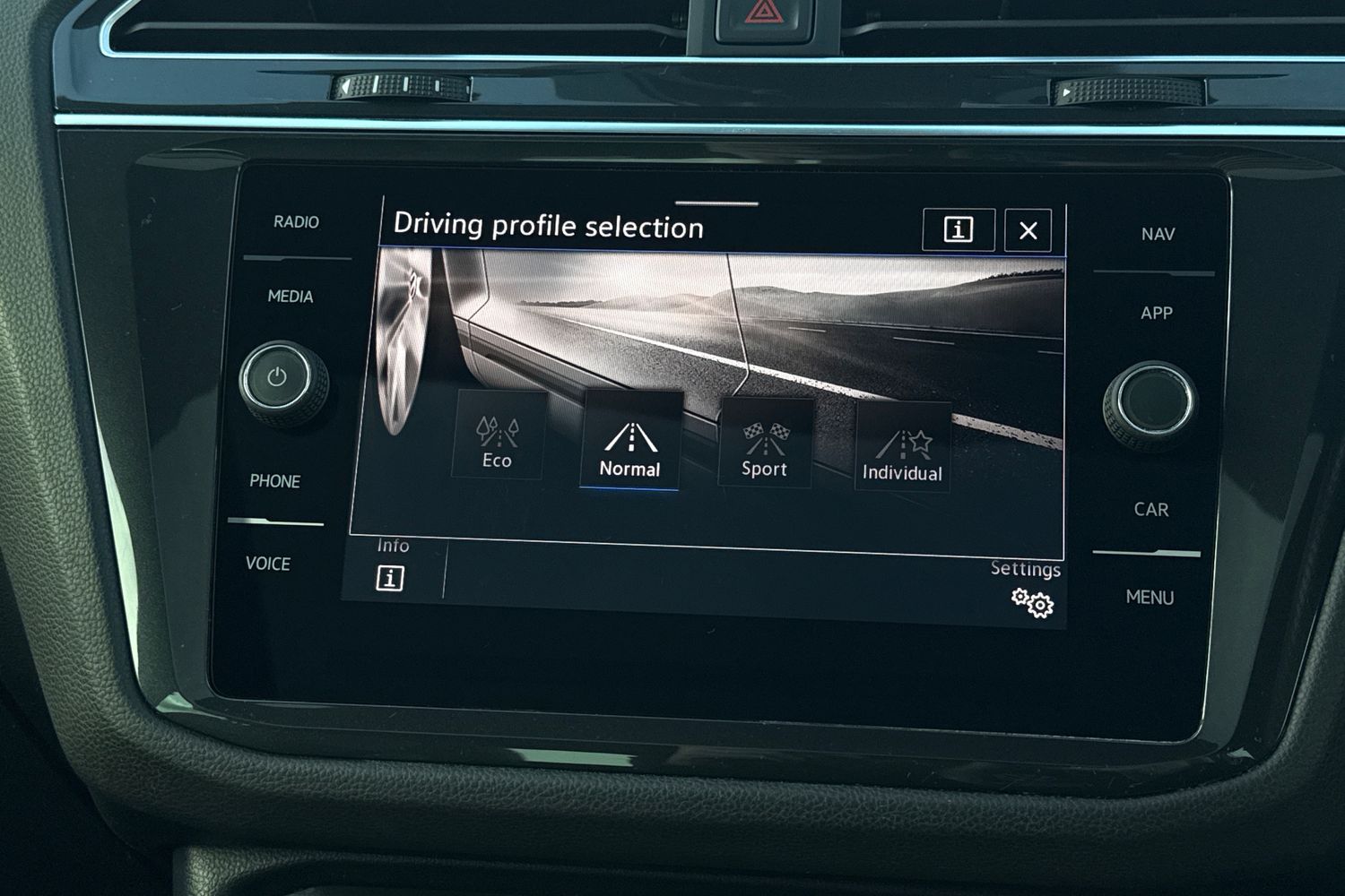 Used Volkswagen Tiguan 2021 for sale - 76411728: Photo 45