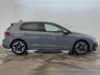 Used Volkswagen Golf 2025 for sale - 76274732: Photo