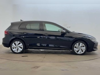 Used Volkswagen Golf 2025 for sale - 76480871: Photo