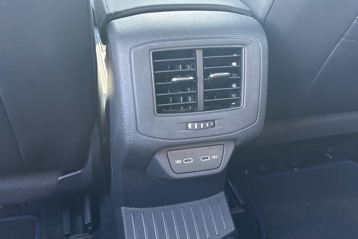 Used Volkswagen T-Roc 2025 for sale - 78210775: Photo 29