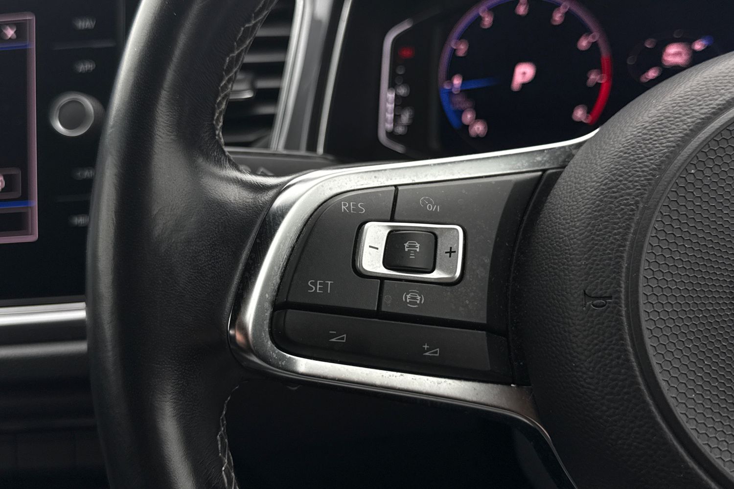 Used Volkswagen T-Roc 2021 for sale - 76143822: Photo 34