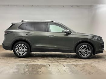 Used Volkswagen Tiguan 2025 for sale - 79773980: Photo