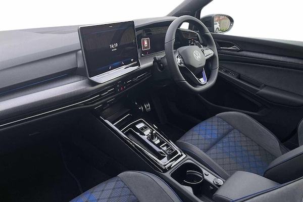 Used Volkswagen Golf 2024 for sale - 75996026: Photo 2