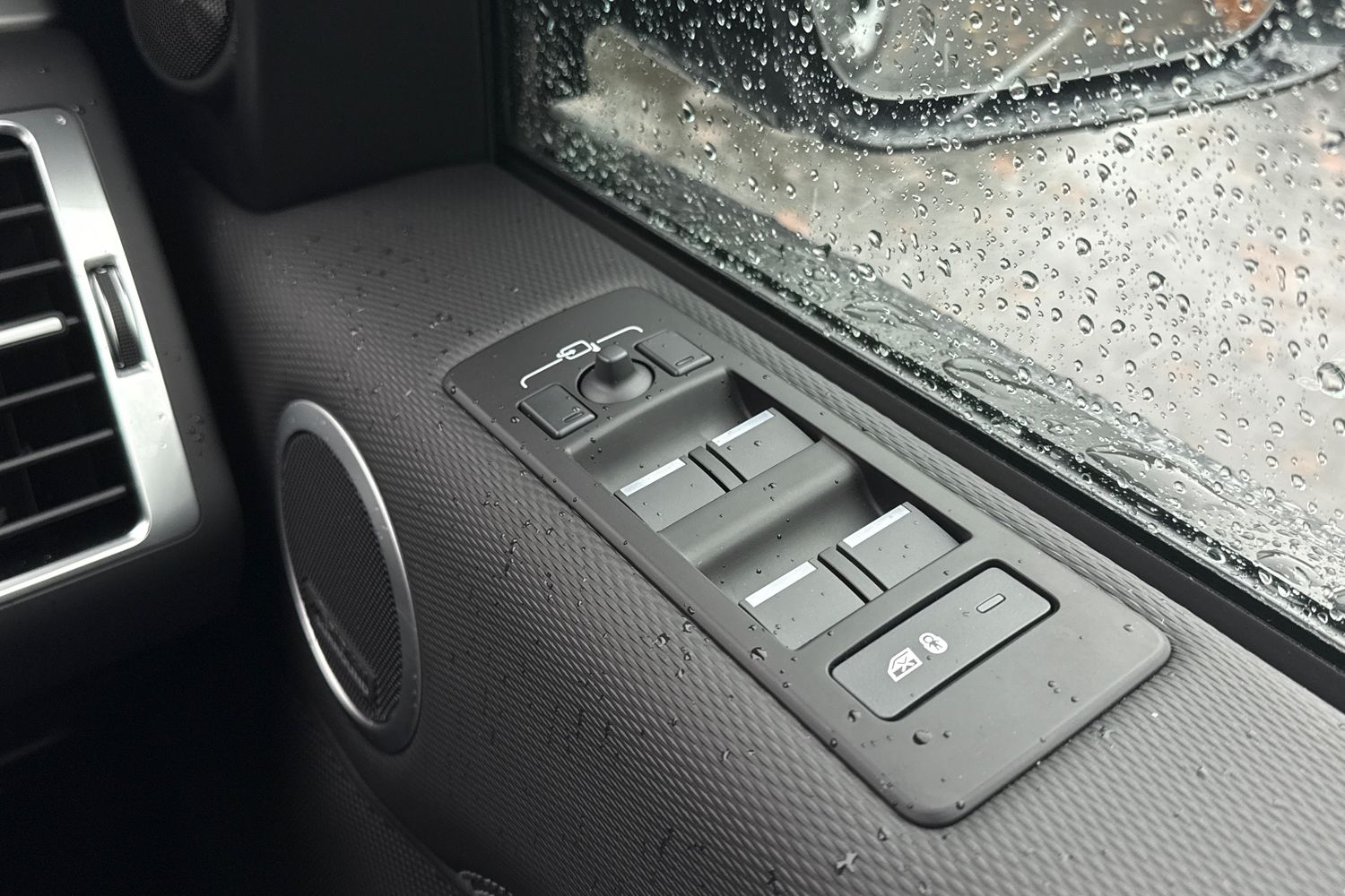 Used Land Rover Discovery 2025 for sale - 76588007: Photo 20