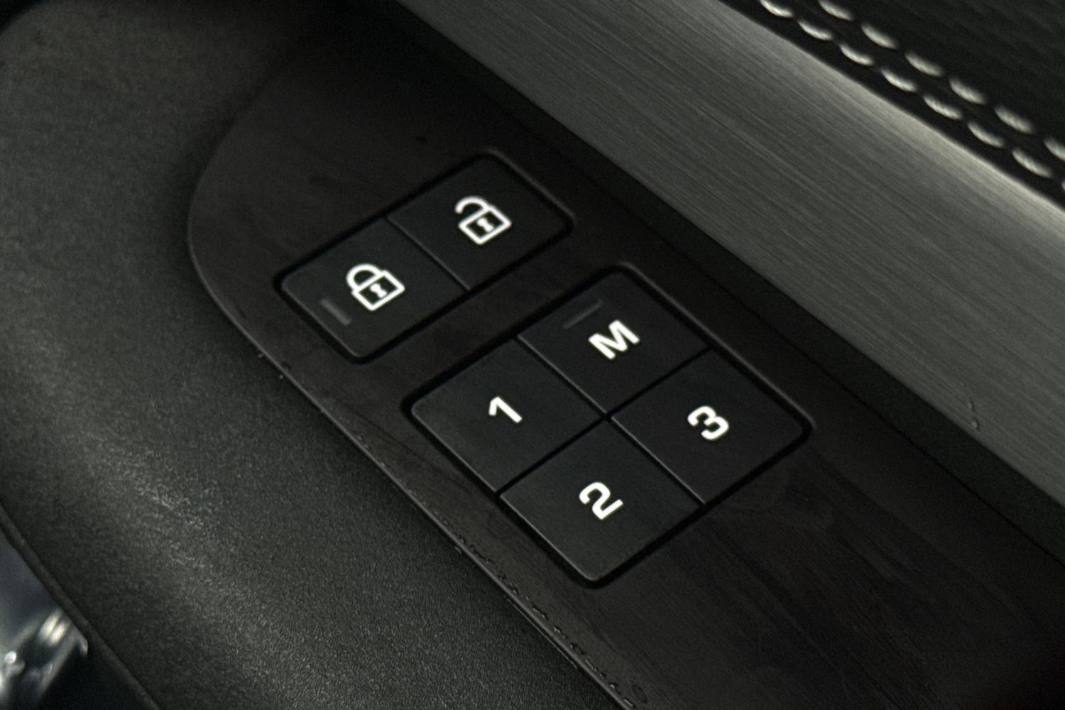 Used Land Rover Discovery 2025 for sale - 76588007: Photo 49