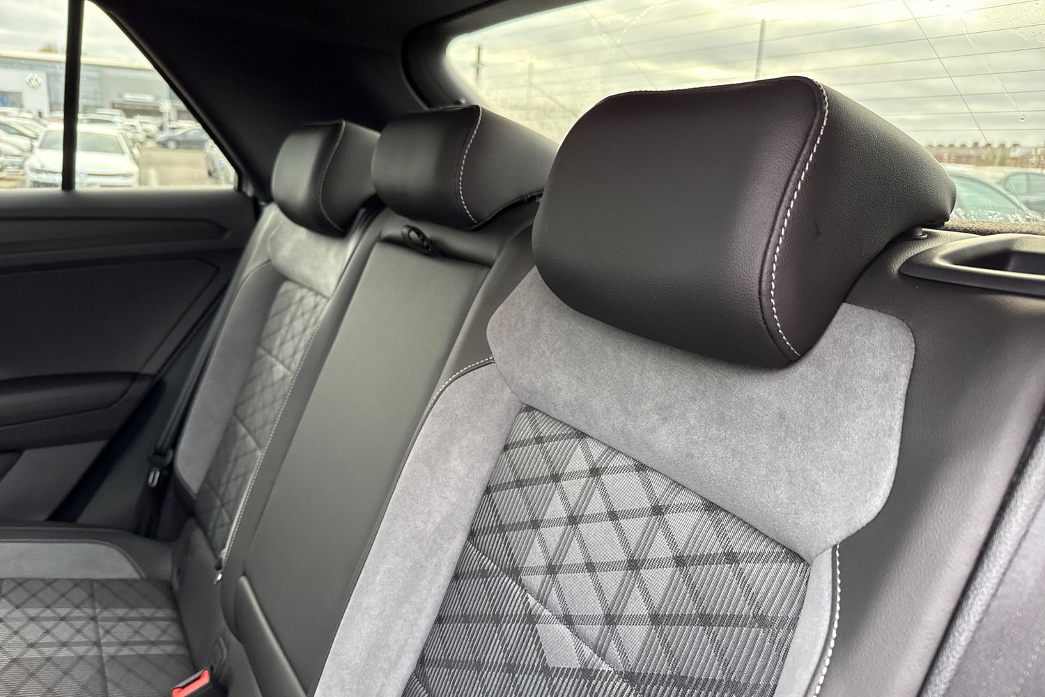 Used Volkswagen T-Roc 2025 for sale - 77072045: Photo 19