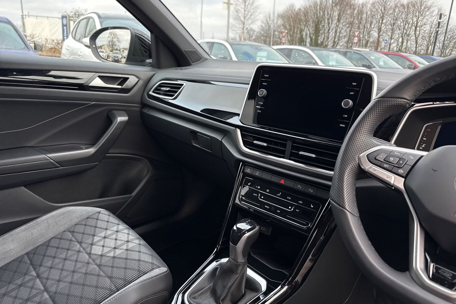 Used Volkswagen T-Roc 2025 for sale - 77072045: Photo 20