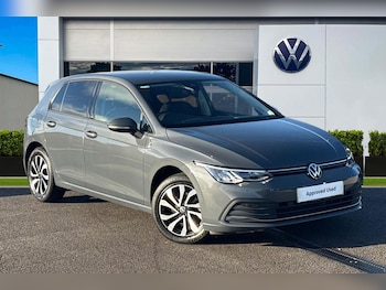 Volkswagen - Golf