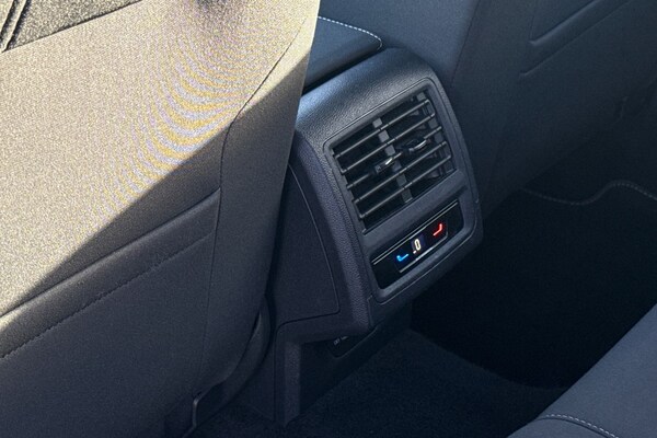 Used Volkswagen Golf 2022 for sale - 76207110: Photo 32