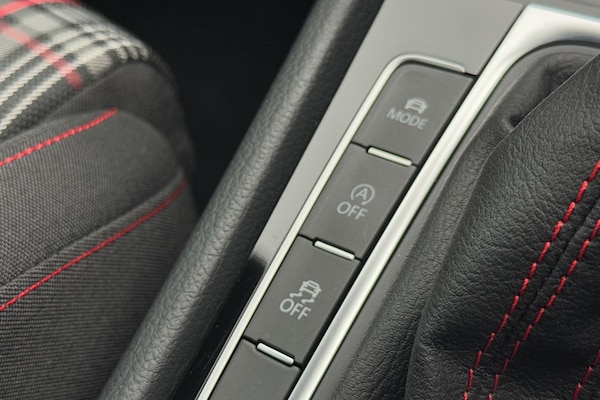 Used Volkswagen Golf 2018 for sale - 76011221: Photo 42
