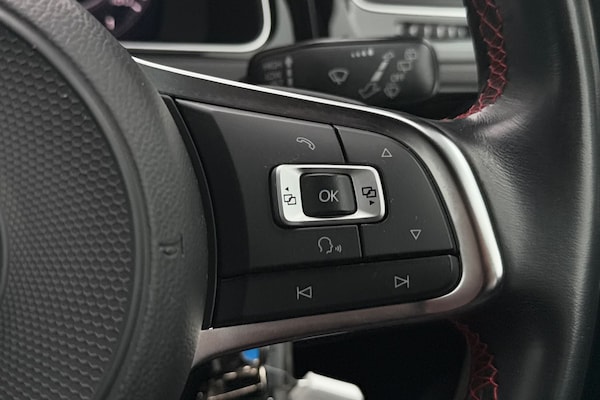 Used Volkswagen Golf 2018 for sale - 76011221: Photo 45