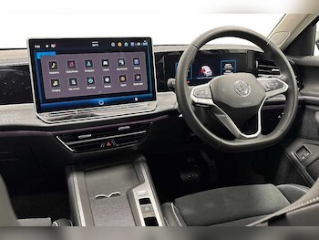 Used Volkswagen Passat 2025 for sale - 77319430: Photo