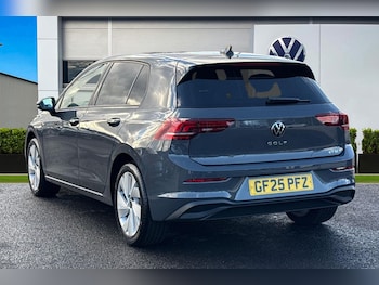 Used Volkswagen Golf 2025 for sale - 76351993: Photo
