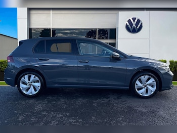 Used Volkswagen Golf 2025 for sale - 76351993: Photo