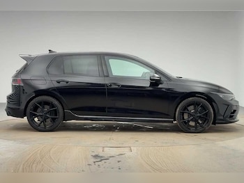 Used Volkswagen Golf 2025 for sale - 77820320: Photo