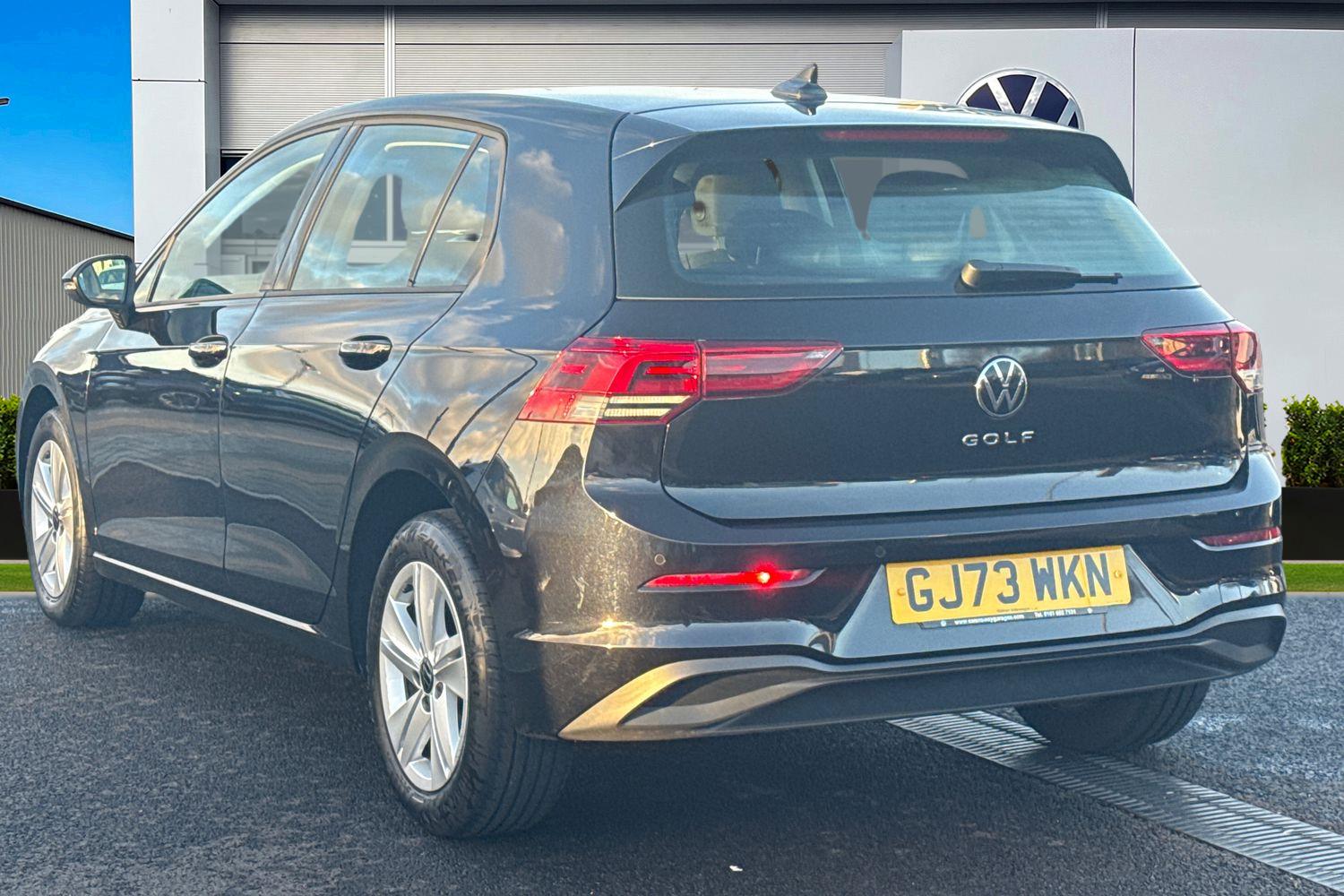 Used Volkswagen Golf 2023 for sale - 77135294: Photo 2