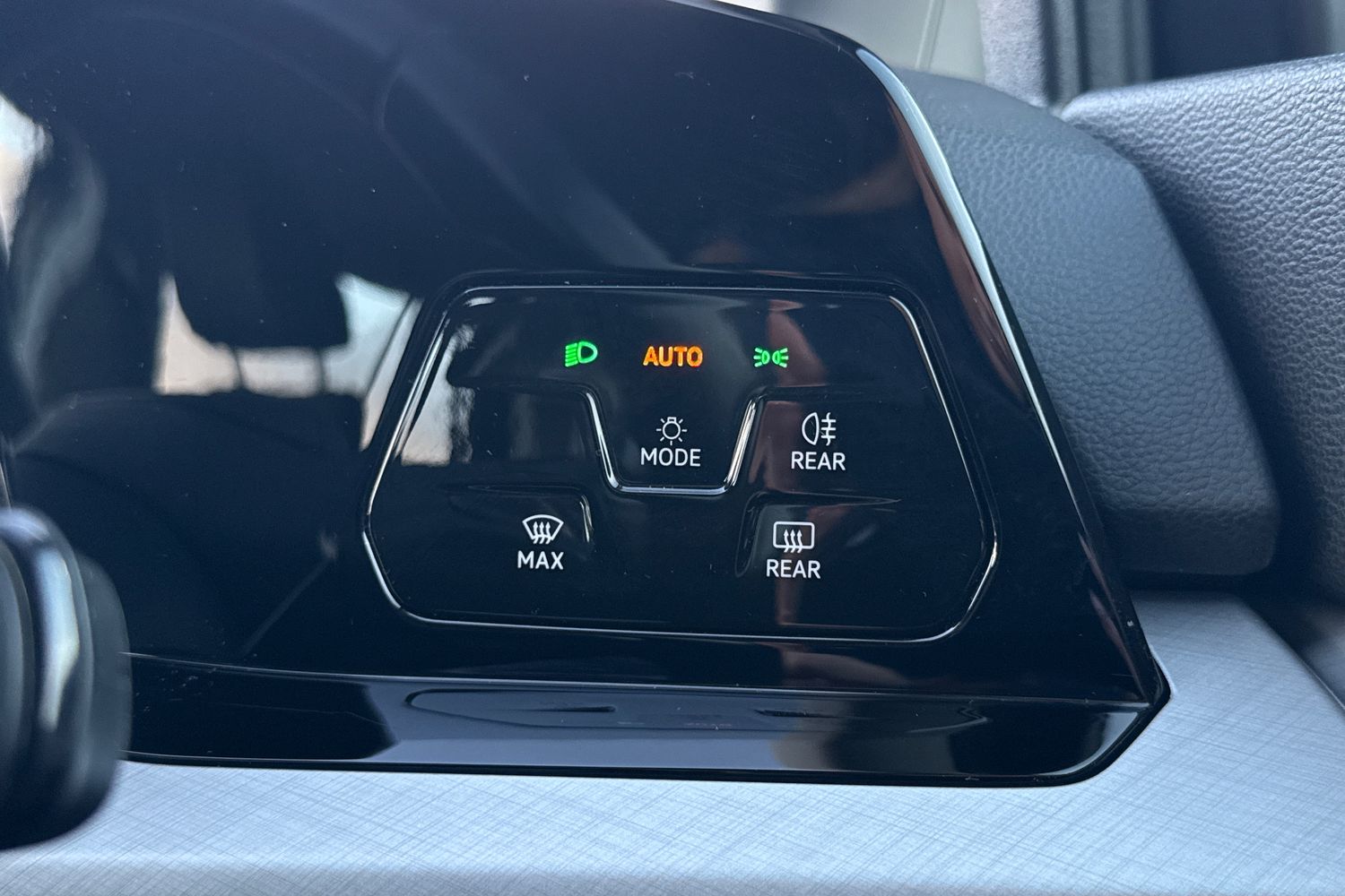 Used Volkswagen Golf 2023 for sale - 77135294: Photo 32