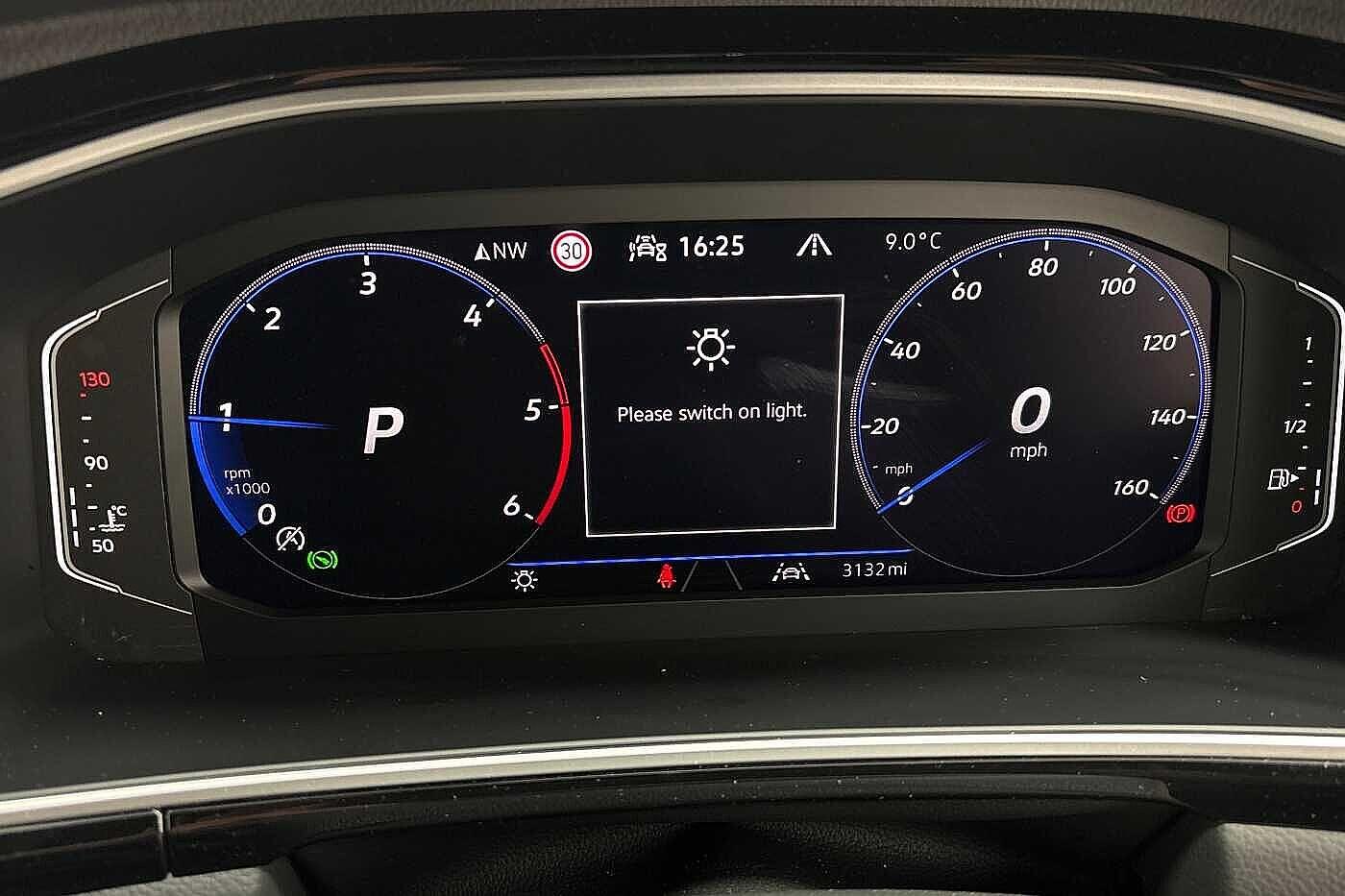 Used Volkswagen T-Roc 2025 for sale - 77747658: Photo 11