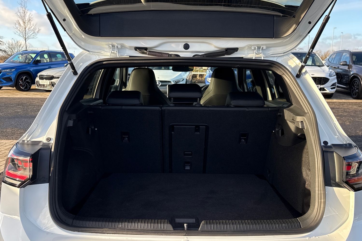 Used Volkswagen Golf 2025 for sale - 77135290: Photo 7