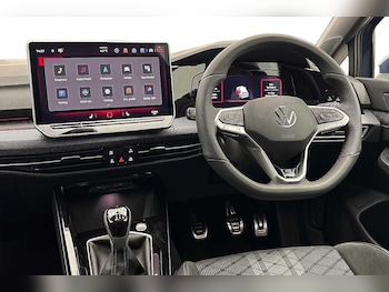 Used Volkswagen Golf 2025 for sale - 77546370: Photo