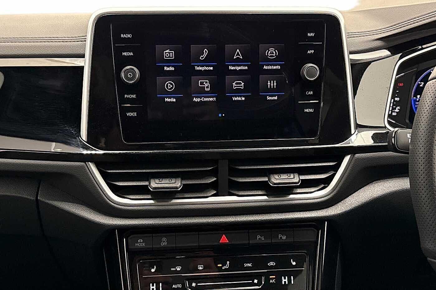 Used Volkswagen T-Roc 2025 for sale - 76395393: Photo 12