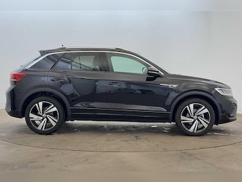 Used Volkswagen T-Roc 2025 for sale - 76395393: Photo