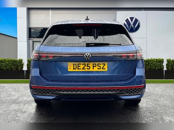Used Volkswagen Passat 2025 for sale - 77382942: Photo