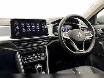 Used Volkswagen T-Roc 2025 for sale - 78993261: Photo